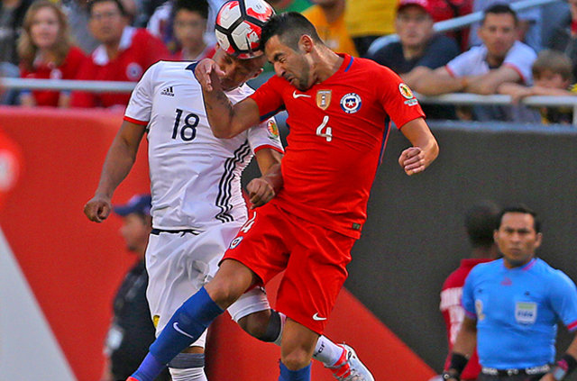 Beşiktaş'a Kolombiyalı sol bek!