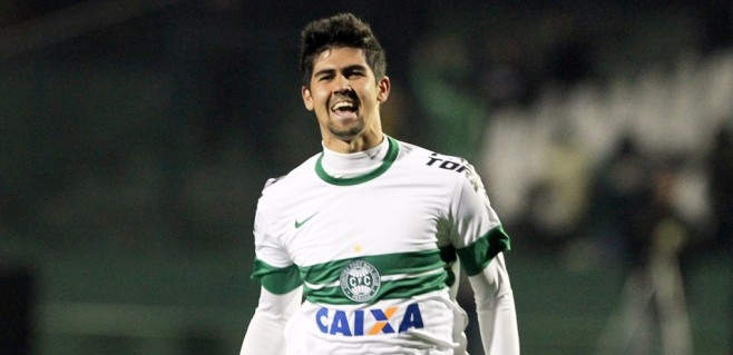 Beşiktaş  stoper arayışına son noktayı koyuyor!