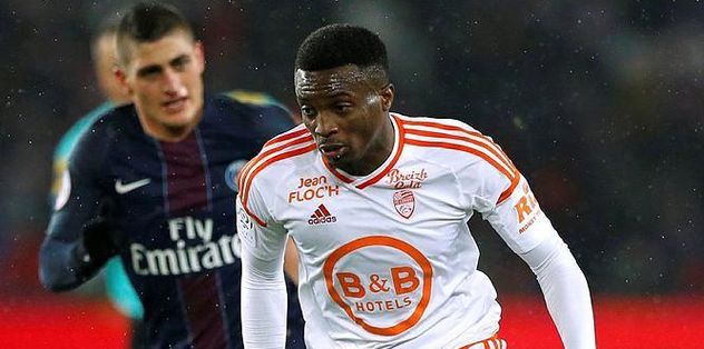 Beşiktaş'ın istediği golcü elden kaçıyor!