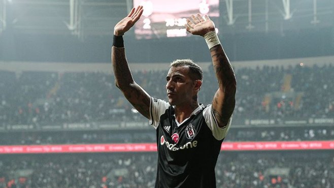 Quaresma Beşiktaş yönetiminden haber bekliyor!