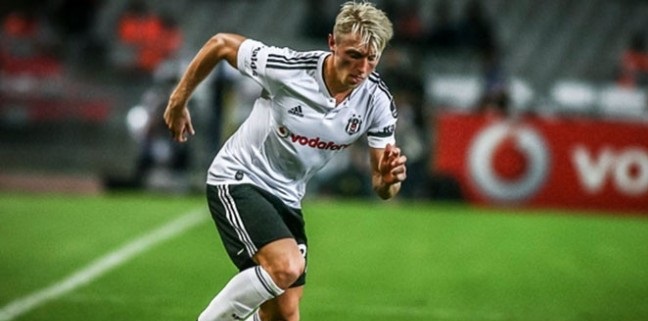 Beck'ten Fenerasyona Gönderme