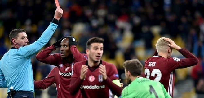 Ukrayna'da maç sonu ortalık karıştı!