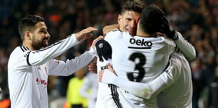 Batdal'ı bırak, Gomez'e bak!