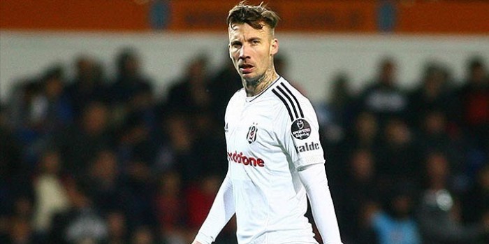 Delgado kendini savundu