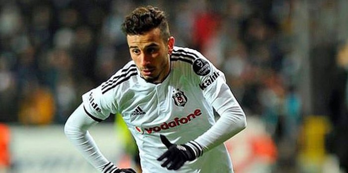 Gomez kenarda Oğuzhan oyunda