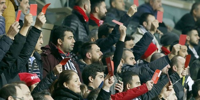 Taraftardan Vardiya Değişimi