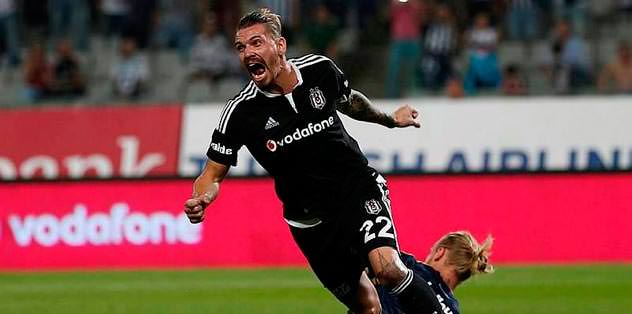 Ersan Gülüm Çin'e Uçtu