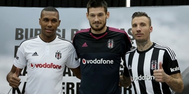 Beşiktaş'ta Stoper Belirsizliği