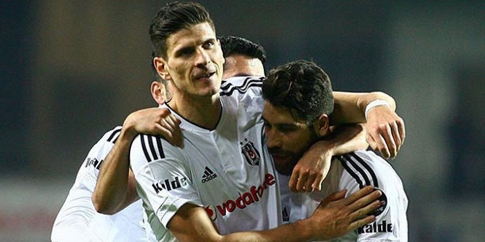 Gomez Rekor İçin Sahada