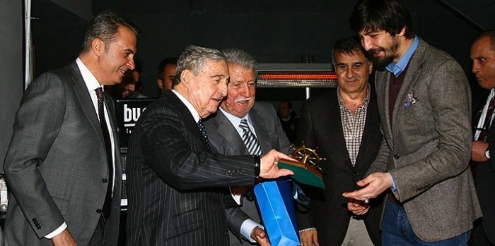 Beşiktaş'ı Siz Şampiyon Yapacaksınız