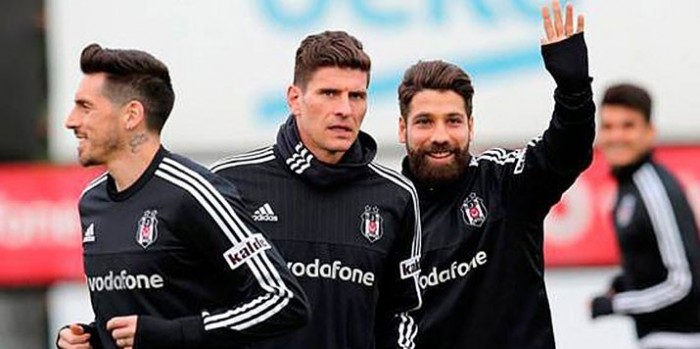 Süper Mario'yu Bile Sollarım