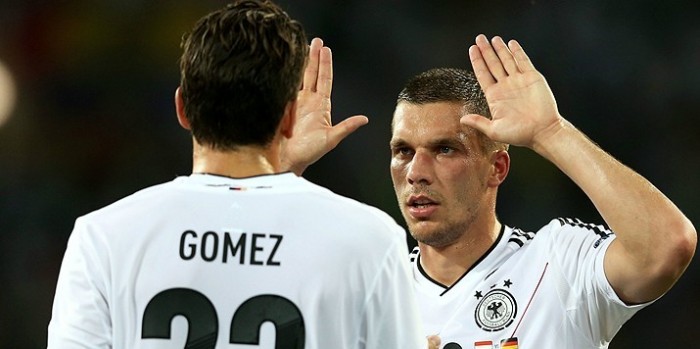 Mesajı Podolski mi Attı