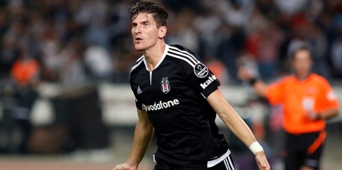 Gomez'in Şifreleri Belli