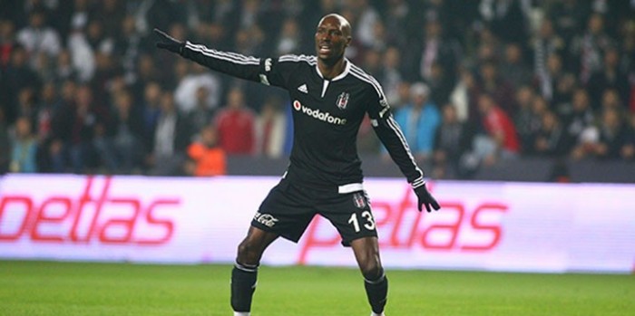 Atiba Yine Yaptı Yapacağını