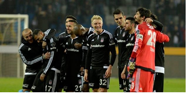 8 futbolcu tarihe geçiyor