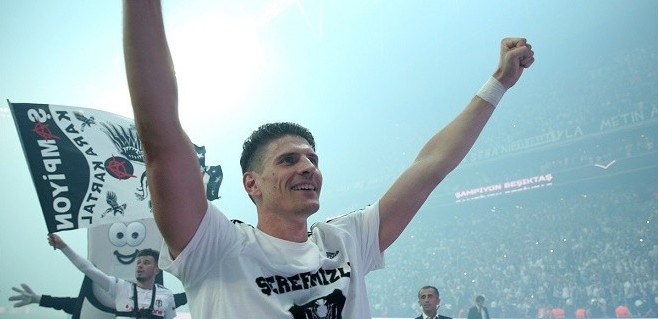  Mario Gomez, Beşiktaş'ta kalacak mı?