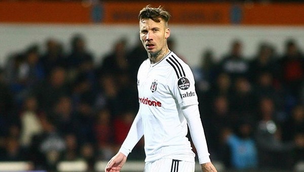 ALEXIS DELGADO BEŞİKTAŞ'I DÜŞÜNDÜRÜYOR 