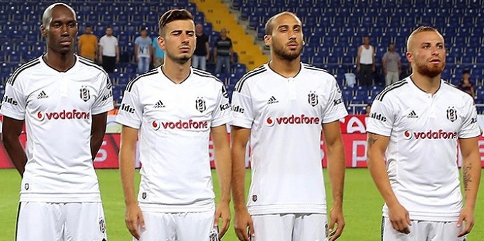 Beşiktaş, West Ham'dan teklif bekliyor!
