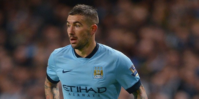 Sol Beke Tam Bir Yırtıcı : Kolarov