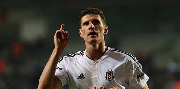 Gomez Hiç Bir Yere Gitmiyor