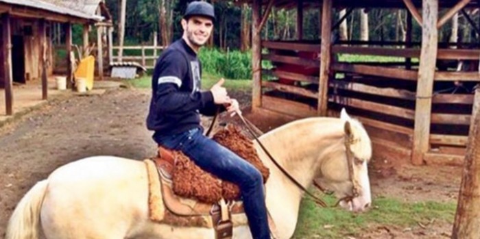 Rhodolfo Yaklaşıyor