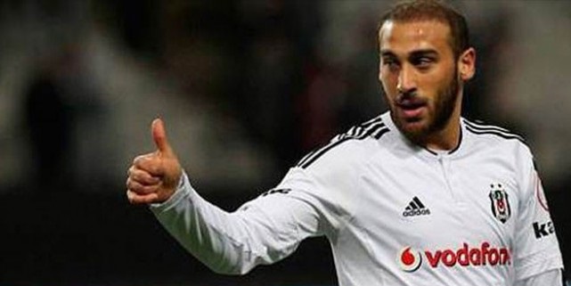 Cenk Tosun'dan müthiş katkı