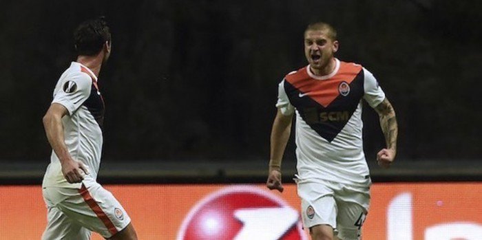 Beşiktaş'tan Lucescu'nun İki Oyuncusuna Kanca