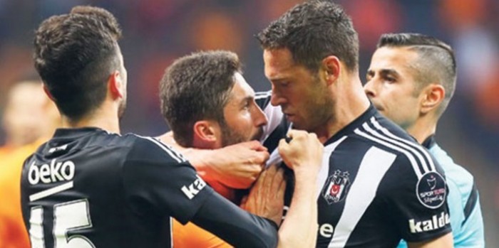 Sabri Şenol Güneş'i Çileden Çıkardı