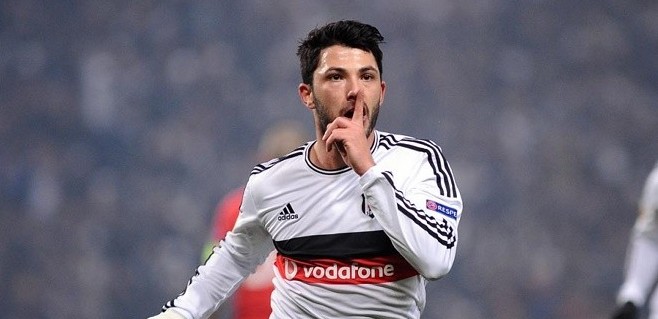 Beşiktaş Tolgay Arslan ve Gökhan Töre'nin fiyatını belirledi