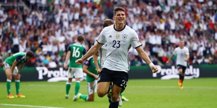 Gomez'den zafer paylaşımı