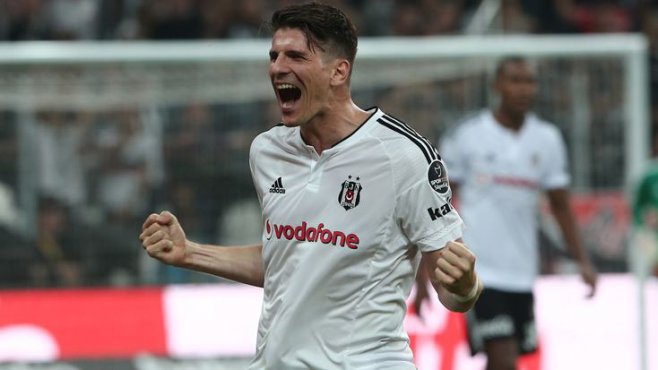 PSG Zlatan Ibrahimovic yerine Mario Gomez'i transfer etmek istiyor