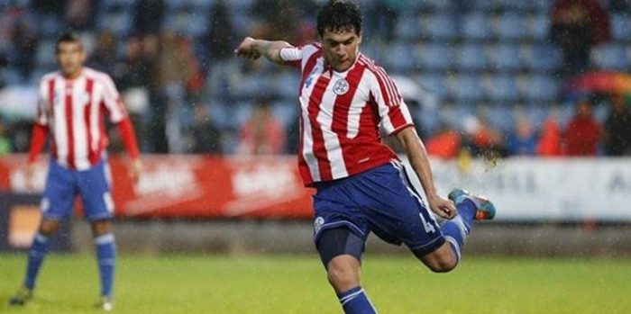 Gustavo gibi stoper görmedim