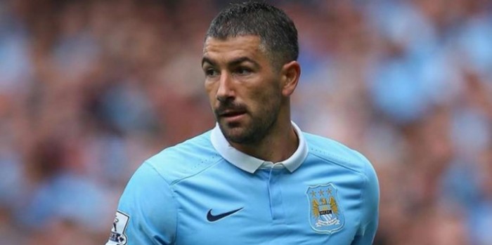 Kolarov'un Gelişi Gomez'e Yaradı