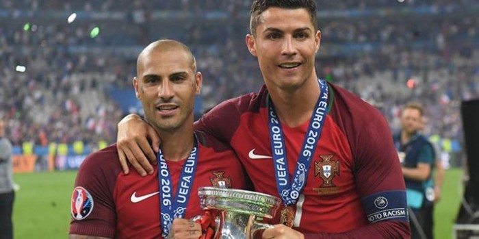 Quaresma'dan Beşiktaş'a Jest