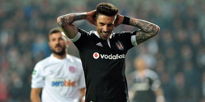 Beşiktaş'ta Jose Sosa Bilmecesi