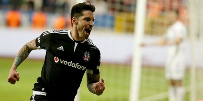 Sosa, Beşiktaş'ın yeni sözleşme teklifini reddetti!