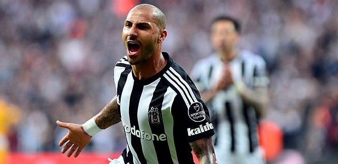 Darbe mi? Cuntacılar, Q7'ye vız geldi!