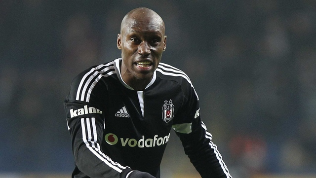 Atiba Hutchinson Beşiktaş'ı Bekliyor