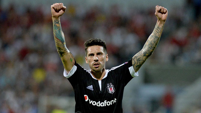 Jose Sosa’nın ayrılığı İtalyanları harekete geçirdi