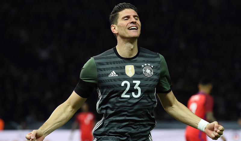 Borussia Dortmund'dan Gomez Açıklaması