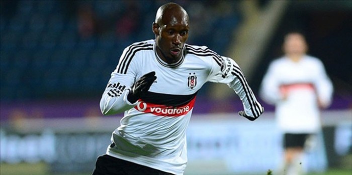 Atiba Hutchinson İmzaladı