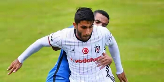 Beşiktaş' Aras Özbiliz Şoku 