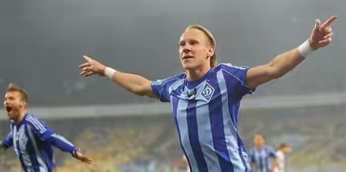 Şenol Güneş istedi, Defansa Vida monte ediliyor