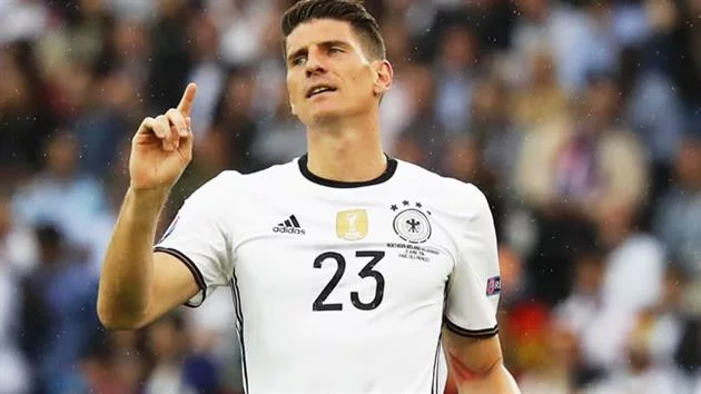 Mario Gomez kararını açıkladı!