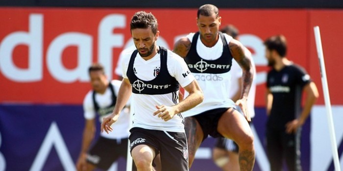 Sağ bekte dev rekabet