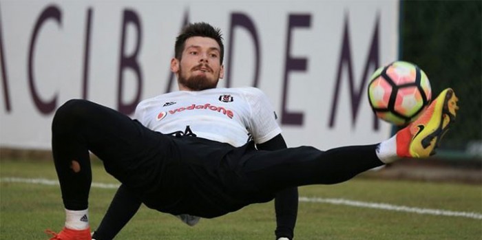 İspanyol devi Denys Boyko'yu istiyor