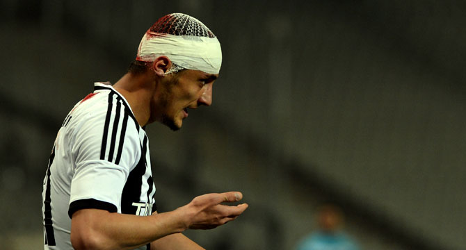 İbrahim Üzülmez'den Mustafa Pektemek Sürprizi 