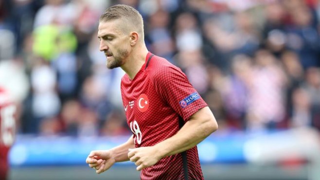 Caner'de ÇArşı Karıştı