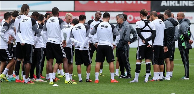 Şenol Güneş'ten Büyük Sürpriz!