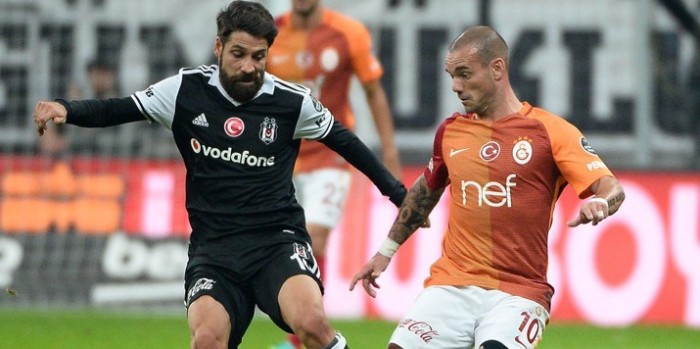 Sneijder'den Beşiktaş açıklaması!